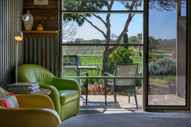 Bed In A Shed - Unique Clare Valley Accommodation